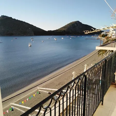 διαμέρισμα μια ανάσα από την θάλασσα!! Apartment