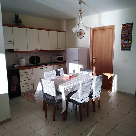 διαμέρισμα μια ανάσα από την θάλασσα!! Apartamento *