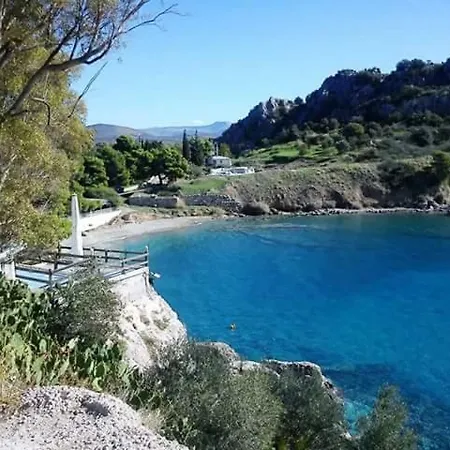 διαμέρισμα μια ανάσα από την θάλασσα!! Tolo
